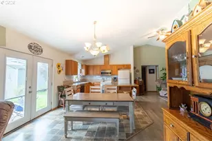 2910 Misty Ave, La Grande, OR 97850 - Photo 13
