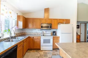 2910 Misty Ave, La Grande, OR 97850 - Photo 9