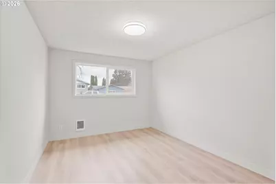 1409 31st Ave, Longview, WA 98632 - Photo 9