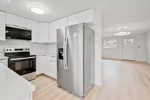 1409 31st Ave, Longview, WA 98632 - Photo 3