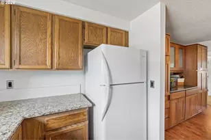5160 SW 180th Ave, Beaverton, OR 97078 - Photo 11