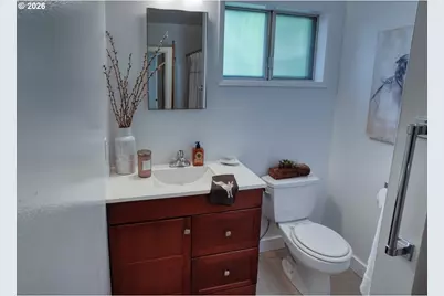 701 NE Church Pl, White Salmon, WA 98672 - Photo 5
