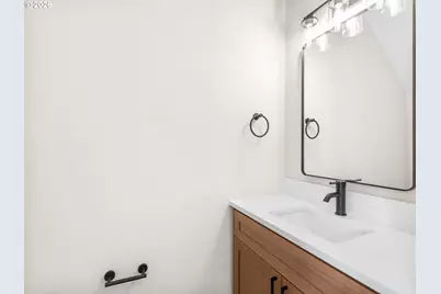 3136 NE 72nd Ave, Portland, OR 97213 - Photo 5