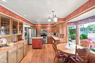 34361 SW Riverside Dr, Albany, OR 97321 - Photo 7