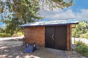 24496 McCain Rd, Monroe, OR 97456 - Photo 39