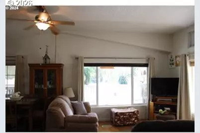 707 Harrison St, Wasco, OR 97065 - Photo 7