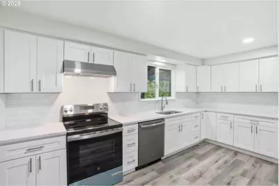 8818 NW 18th Ave, Vancouver, WA 98665 - Photo 13