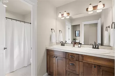 8125 SE 145th Ct, Portland, OR 97236 - Photo 39