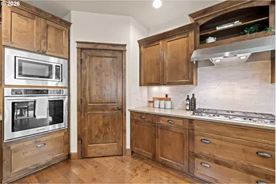 8125 SE 145th Ct, Portland, OR 97236 - Photo 9