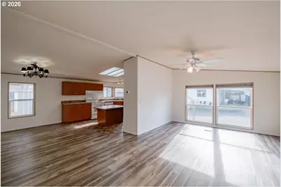 835 SE 1st Ave, Canby, OR 97013 - Photo 11