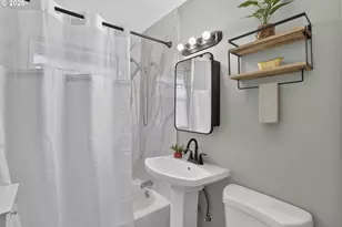 540 NE 94th Ave, Portland, OR 97220 - Photo 15