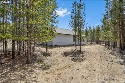 11421 Burlwood Dr, La Pine, OR 97739 - Photo 27