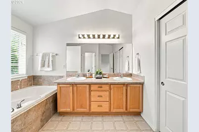 1473 SE Yulan Way, Hillsboro, OR 97123 - Photo 19