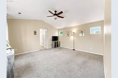 1473 SE Yulan Way, Hillsboro, OR 97123 - Photo 17