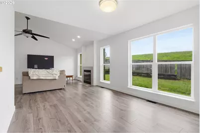 5535 NW Jackson St, Camas, WA 98607 - Photo 5