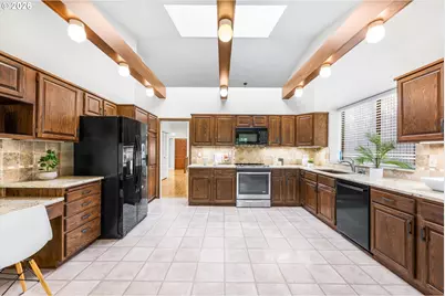 13215 SW 31st St, Beaverton, OR 97008 - Photo 13