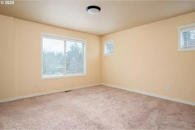 17550 SW Vanguard Ln, Beaverton, OR 97007 - Photo 19
