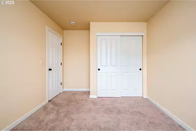 17550 SW Vanguard Ln, Beaverton, OR 97007 - Photo 27