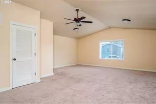 17550 SW Vanguard Ln, Beaverton, OR 97007 - Photo 33