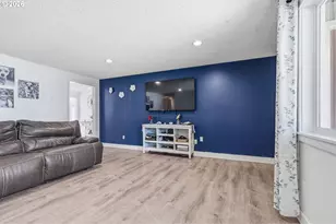 10011 NW 27th Ave, Vancouver, WA 98685 - Photo 3