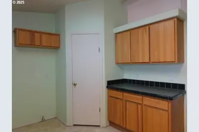 145 River Rd, Junction City, OR 97448 - Photo 17
