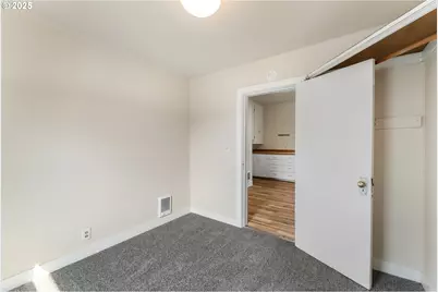 643 SE Parrott St, Roseburg, OR 97470 - Photo 11