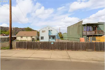 643 SE Parrott St, Roseburg, OR 97470 - Photo 33