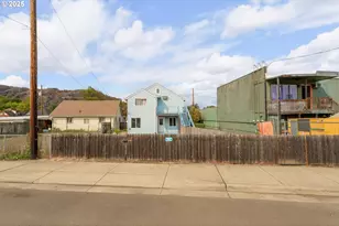 643 SE Parrott St, Roseburg, OR 97470 - Photo 33