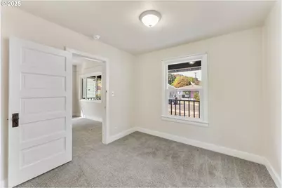 643 SE Parrott St, Roseburg, OR 97470 - Photo 9