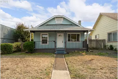 643 SE Parrott St, Roseburg, OR 97470 - Photo 1