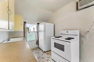 643 SE Parrott St, Roseburg, OR 97470 - Photo 23