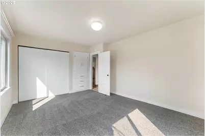 643 SE Parrott St, Roseburg, OR 97470 - Photo 13