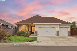 1046 Green Meadows Ave, Junction City, OR 97448 - Photo 1