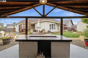 1046 Green Meadows Ave, Junction City, OR 97448 - Photo 25
