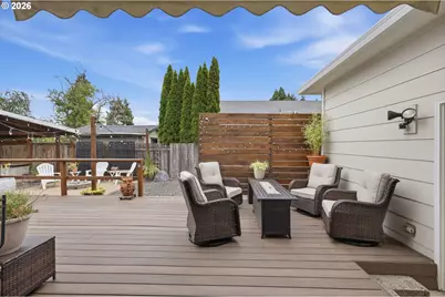 1046 Green Meadows Ave, Junction City, OR 97448 - Photo 31