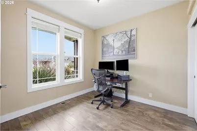 1046 Green Meadows Ave, Junction City, OR 97448 - Photo 17