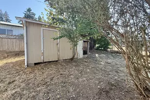 373 Hayhurst Rd, Yoncalla, OR 97499 - Photo 27