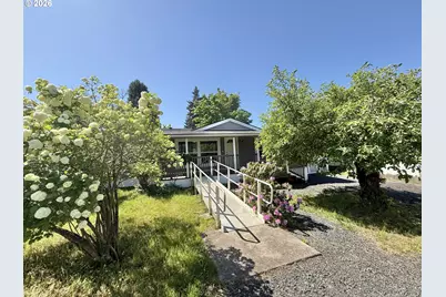 373 Hayhurst Rd, Yoncalla, OR 97499 - Photo 31