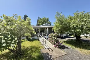 373 Hayhurst Rd, Yoncalla, OR 97499 - Photo 31
