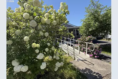373 Hayhurst Rd, Yoncalla, OR 97499 - Photo 13