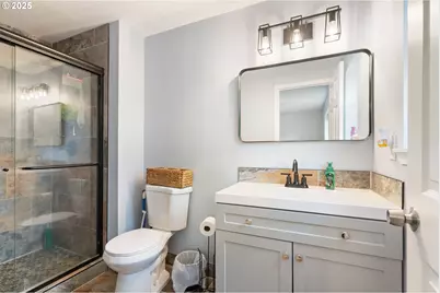 453 N 11th St, Saint Helens, OR 97051 - Photo 9