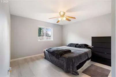 453 N 11th St, Saint Helens, OR 97051 - Photo 11