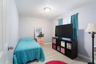 453 N 11th St, Saint Helens, OR 97051 - Photo 13