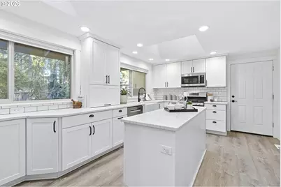 530 SE 26th Ave, Hillsboro, OR 97123 - Photo 11