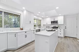 530 SE 26th Ave, Hillsboro, OR 97123 - Photo 11