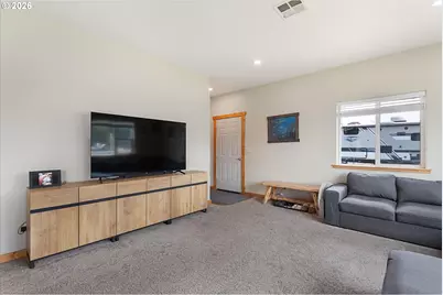 101 E Park St, Enterprise, OR 97828 - Photo 7