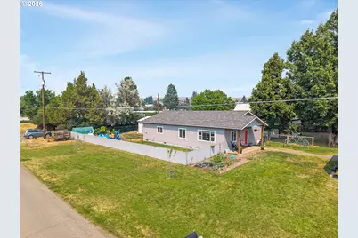 101 E Park St, Enterprise, OR 97828 - Photo 3