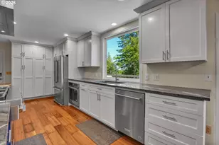 13290 SW Menlor Ln, Tigard, OR 97223 - Photo 9