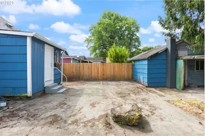 325 NW 2nd Ave, Kelso, WA 98626 - Photo 21