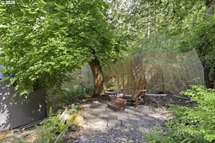 2883 Timberline Dr, Eugene, OR 97405 - Photo 37